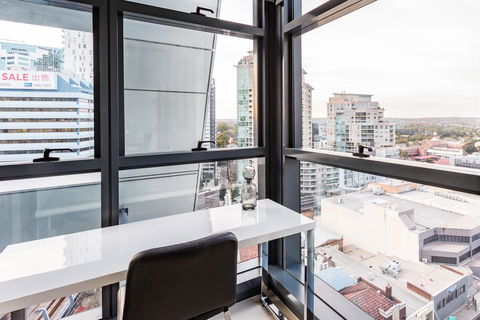 Wyndel Apartments Chatswood - Premium Apartment - Accommodation Main Beach 2