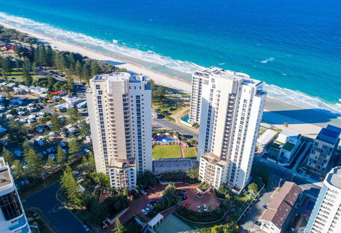 Xanadu Resort - Accommodation Main Beach 2
