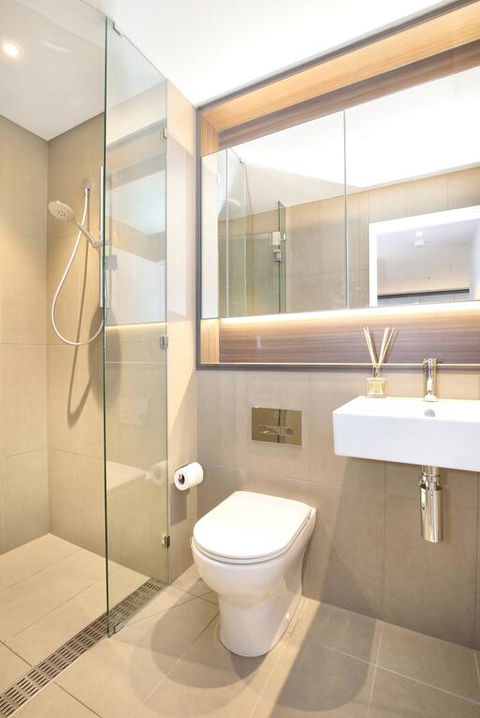 Xu's Residence@No.1 Collins Wharf - Accommodation Main Beach 3