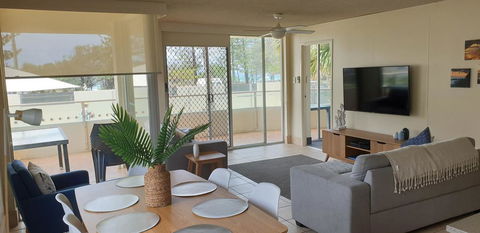 Wyuna Beachfront Holiday Apartments - Accommodation Main Beach 1