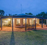 Yallingup Pet Friendly Bush Retreat - Accommodation Main Beach