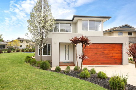 Xus Residence - Accommodation Main Beach 0