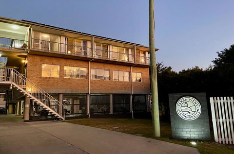 Yamba Views Accommodation - Accommodation Main Beach 0