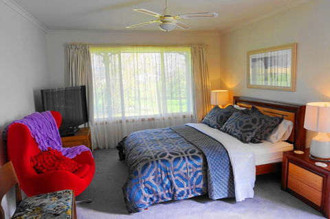 Yarragon 4 Bedroom House In Gippsland - Accommodation Main Beach 2