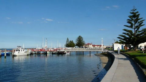 Yarram Holiday Park - Accommodation Main Beach 3