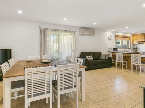 Yarramundi Retreat - Accommodation Main Beach 1