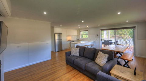 Yarrawonga Holiday Park - Accommodation Main Beach 3