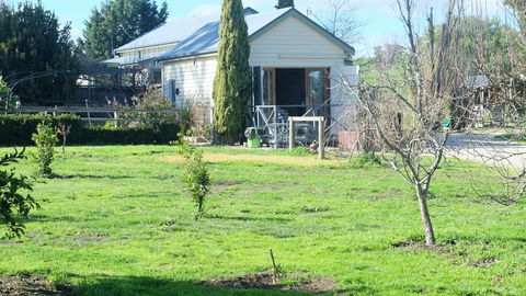 Yea Wood Duck Cabin - Accommodation Main Beach 3