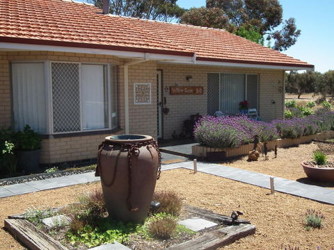Yellow Gum Bed And Breakfast - Accommodation Main Beach 0