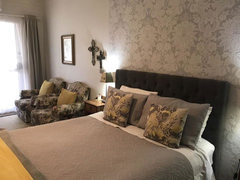 Yellow Gum Bed And Breakfast - Accommodation Main Beach 1