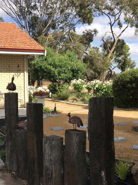 Yellow Gum Bed And Breakfast - Accommodation Main Beach 2
