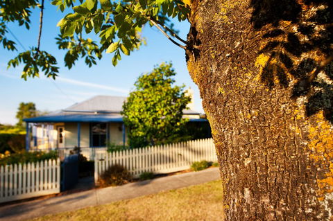 York House Daylesford - Accommodation Main Beach 0
