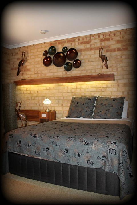 York's Boutique Motel - Accommodation Main Beach 3