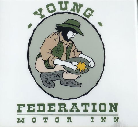 Young Federation Motor Inn - Accommodation Main Beach 0