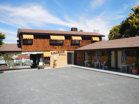 Young Goldrush Motel - Accommodation Main Beach 0