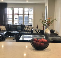 Your home away from home - Accommodation Main Beach