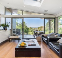 Your Luxury Escape - Vue from Here - Accommodation Main Beach