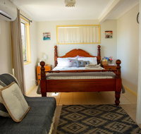 Zen Escape Guest House - Accommodation Main Beach