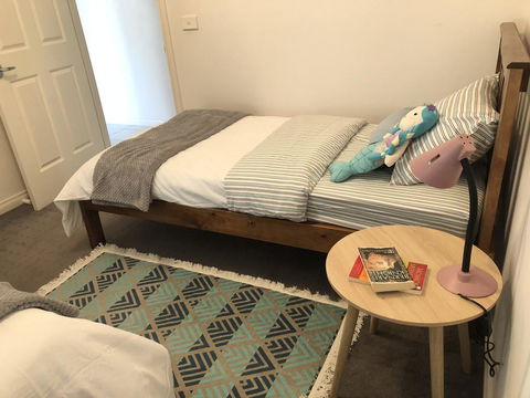 Haven Family& Dog Freindly , Close To Hospital, Airport, Bunnings - Accommodation Main Beach 1