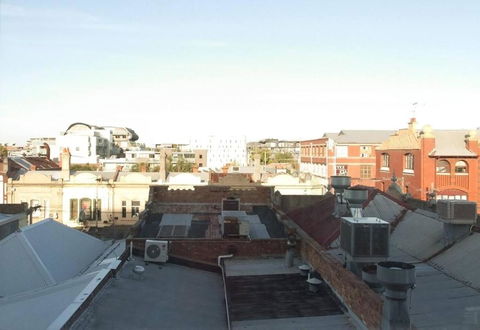 A Boutique Hideaway In The Heart Of Fitzroy - Accommodation Main Beach 4