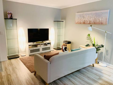 A Cosy And Peaceful Apartment In The Heart Of Yandina - Accommodation Main Beach 0