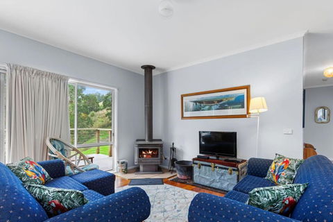 A Little Touch Of Paradise - Accommodation Main Beach 2