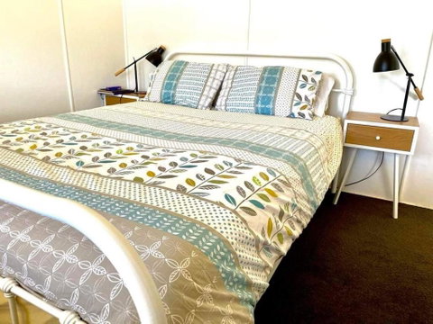 A Magic Shack - Relax, Recharge, Frolic & Fish - Accommodation Main Beach 4