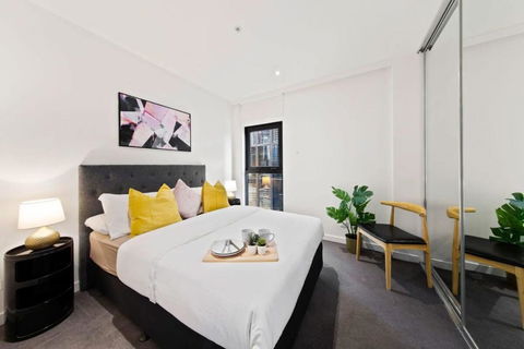 A Modern & Spacious 2BR Apt City Views Southbank - Accommodation Main Beach 3