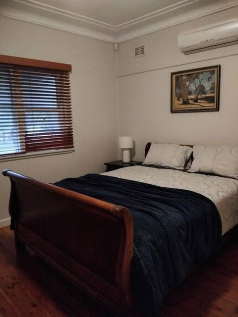 A Rosy House In Roselands - Accommodation Main Beach 1