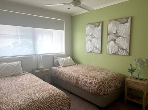 A Touch Of Lux In The Redlands! - Accommodation Main Beach 3