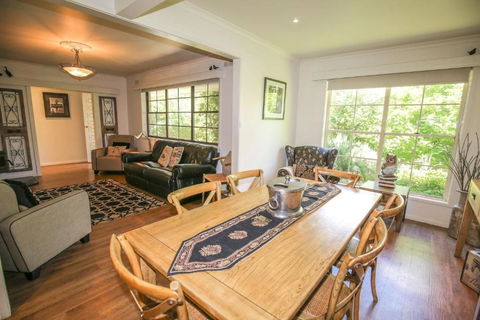 Abbeville In Bright - Accommodation Main Beach 3