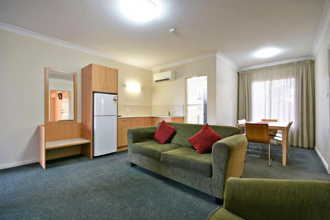 Abel Tasman Motor Inn - Accommodation Main Beach 3