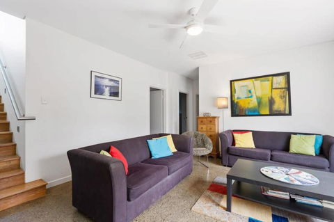 Absolute Luxury Beachfront - Middleton - BYO Linen - Accommodation Main Beach 2