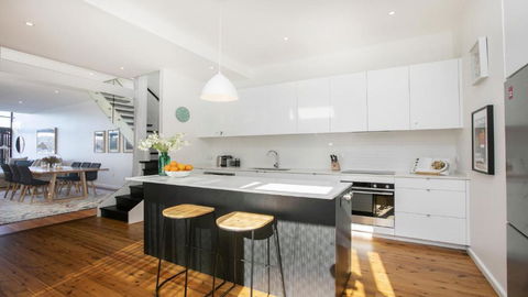 Absolute Waterfront At Wagstaffe - Accommodation Main Beach 2