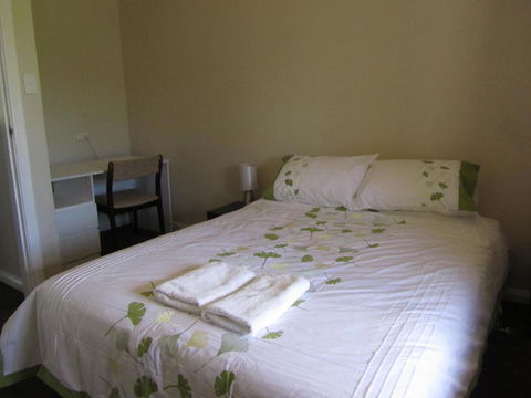 Acacia Cottage - Accommodation Main Beach 1