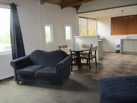Acacia Cottage - Accommodation Main Beach 4