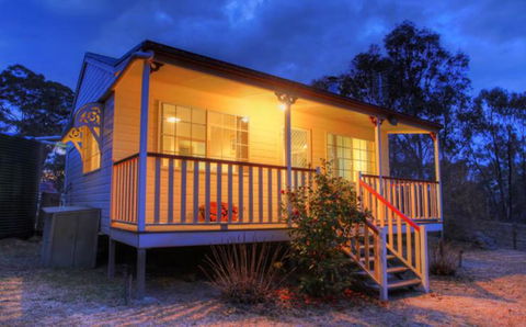 Accommodation Creek Cottages & Sundown View Suites - Accommodation Main Beach 0