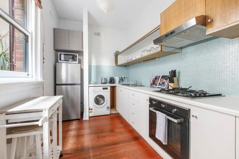 Acland Art Deco - Coastal Chic By St Kilda Beach - Accommodation Main Beach 2
