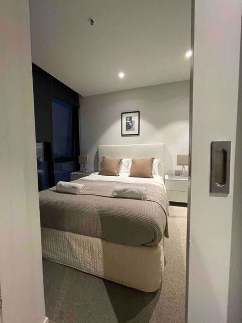 Action In Vibrant Collingwood Fitzroy - Accommodation Main Beach 0