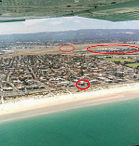 Acushla Accommodation Esplanade Living Self Check-In Self Check-Out - Accommodation Main Beach 0