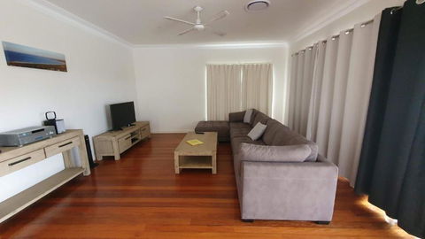 Adacos 19 On Sturt - Bring Your Own Linen - Accommodation Main Beach 3