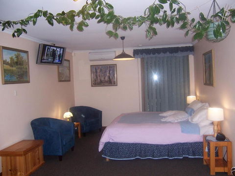 Adelaide Hills B&B Accommodation - Accommodation Main Beach 4