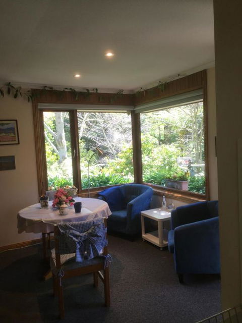 Adelaide Hills B&B Accommodation - Accommodation Main Beach 2