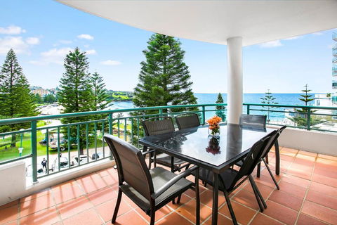 AeA The Coogee View - Accommodation Main Beach 3