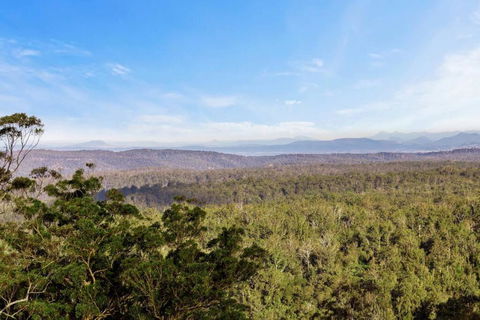 Affinity Luxury Studio With Spa And Amazing Views - Accommodation Main Beach 3