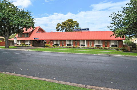 AAt 28 Goldsmith Motel - Accommodation Main Beach 0