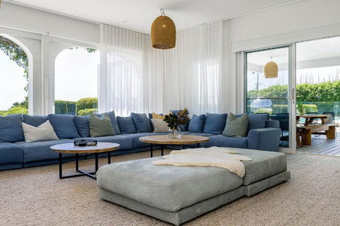 A Perfect Stay - Villa St Helena - Accommodation Main Beach 4