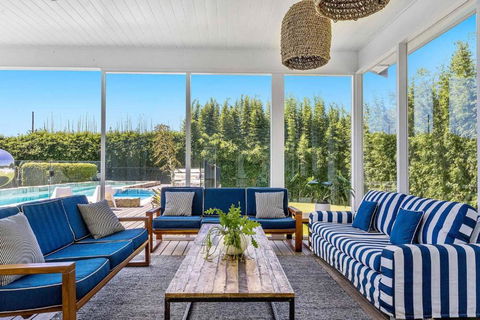 A Perfect Stay - Villa St Helena - Accommodation Main Beach 2