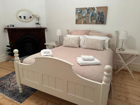 AAA Plus Yapera On Lucan - Accommodation Main Beach 2