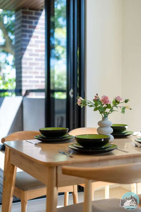 Aircabin - Five Dock - Stylish 2-Bed Apt Near Bay - Accommodation Main Beach 4